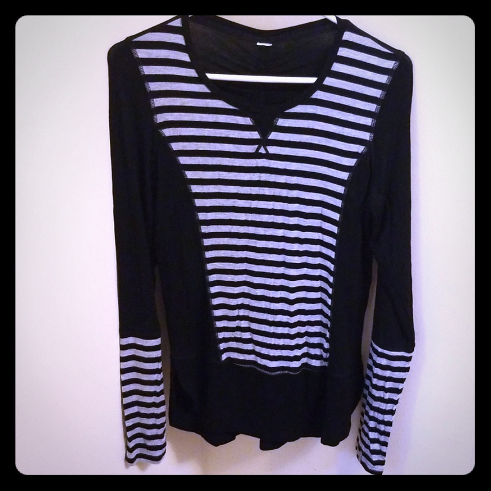 Soft long sleeve/light weight / T-shirt